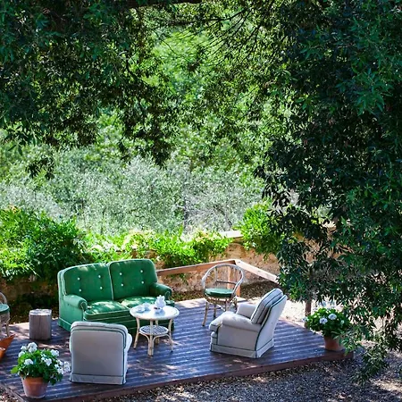 Fillinelle Bed & Breakfast 3*